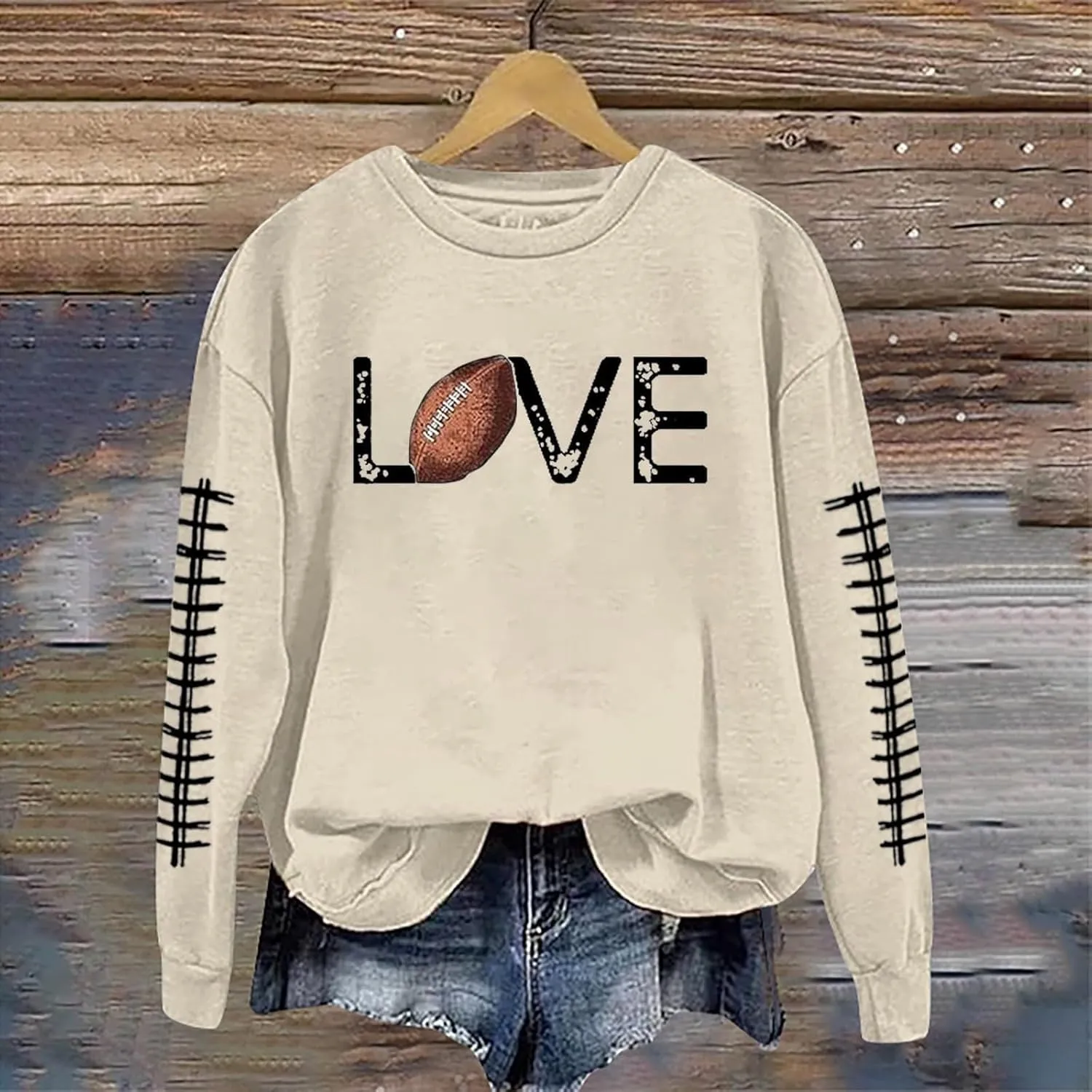 Game Day Sweatshirt Women Heart Football Graphic Sweatshirt Fall Long Sleeve Pullover Tops Football Mom Sweatshirt