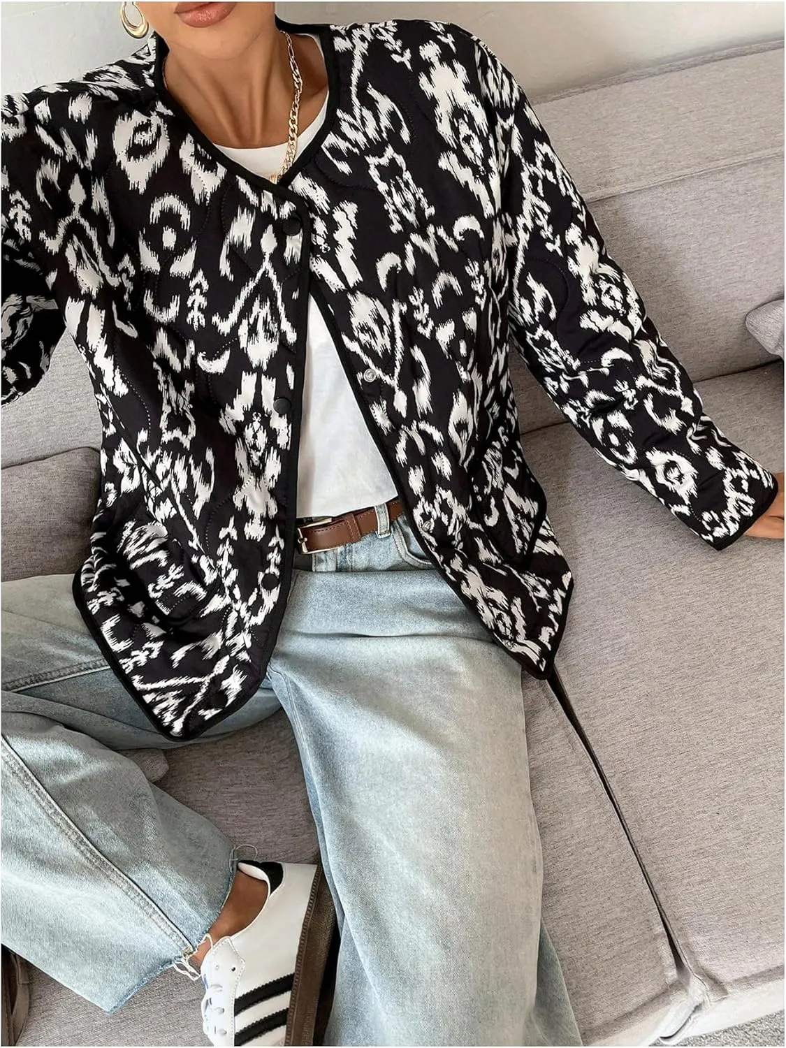 MakeMeChic Women's Cropped Quilted Jacket Floral Printed Puffer Jacket Long Sleeve Lightweight Outerwear