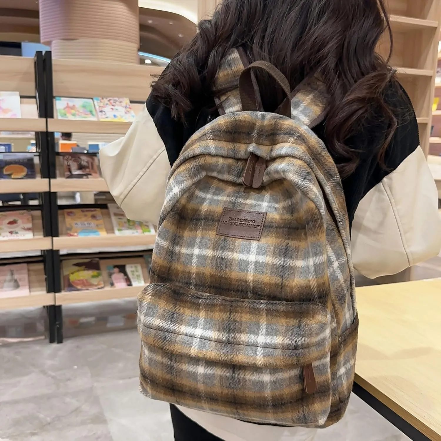 Teclado Backpack Plush Plaid Pattern 17.7 Inch Bookbags Lightweight Laptop Bag Travel Daypacks (Grey)