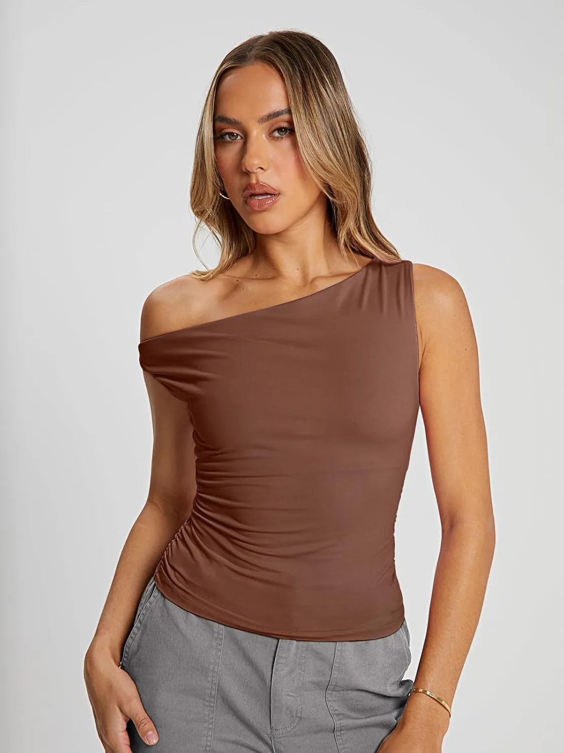 Trendy Queen Womens Summer Off The Shoulder Tops Going Out T Shirts Crop Tank Top Fashion Clothes Spring Outfits 2025